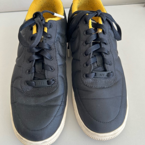 Air Force One - Picture 2 of 4